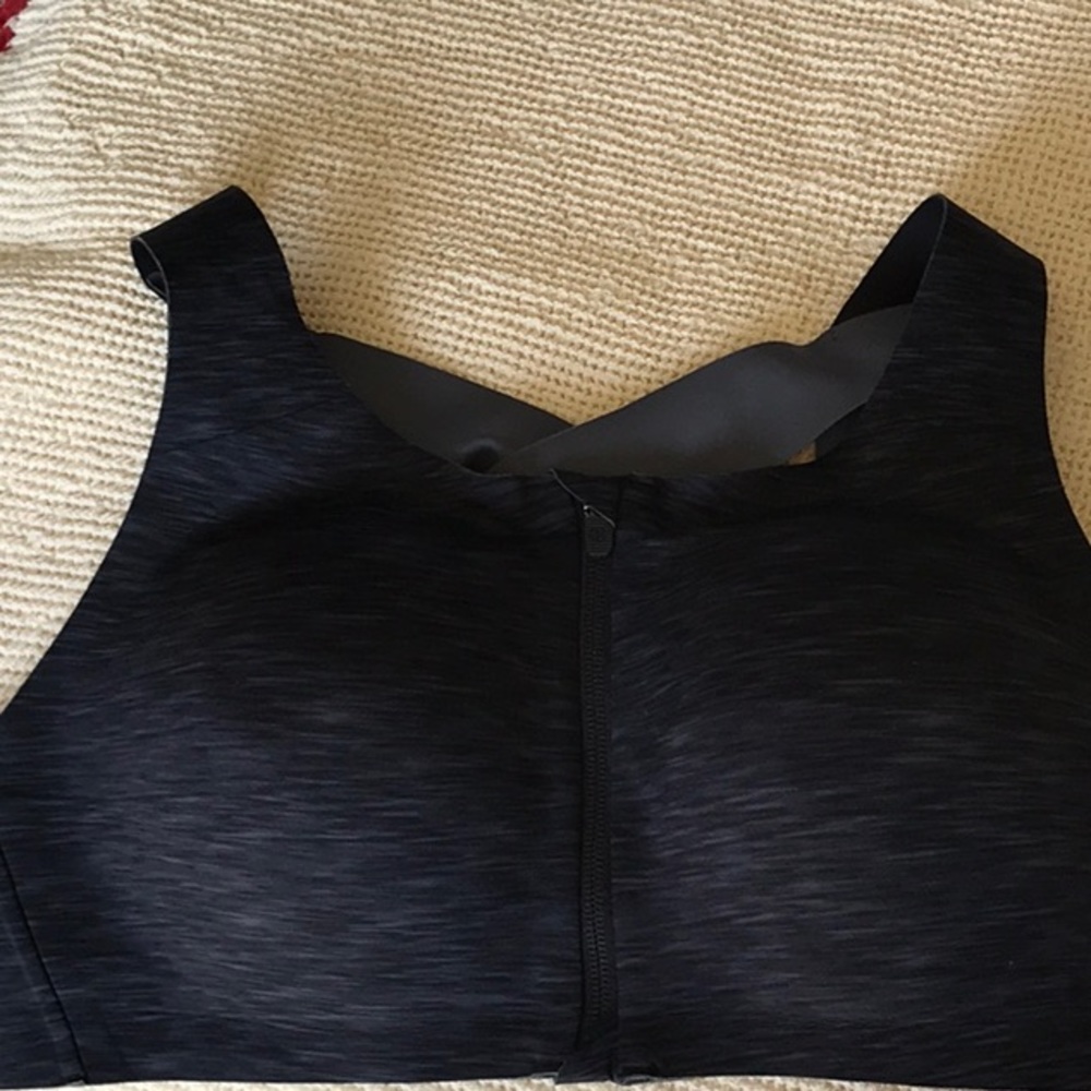 LULULEMON  Enlite Bra NWOT
